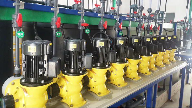 污水處理設備中耐酸堿臥式離心泵啟動注意事項