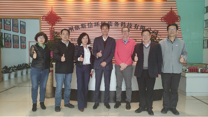 蘇州外企協(xié)會領(lǐng)導(dǎo)和友達光電郭總一行蒞臨依斯倍環(huán)保參觀指導(dǎo)