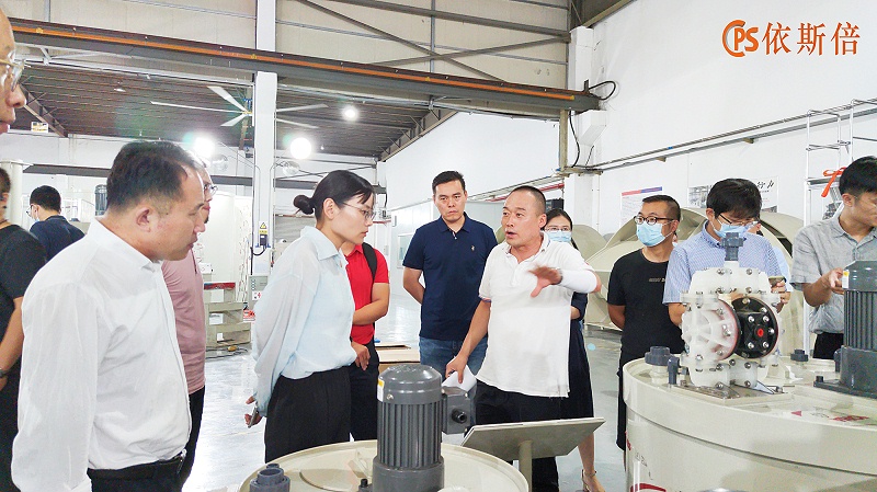 蘇州市科技局領導及市發展促進會產業協會蒞臨依斯倍參觀指導